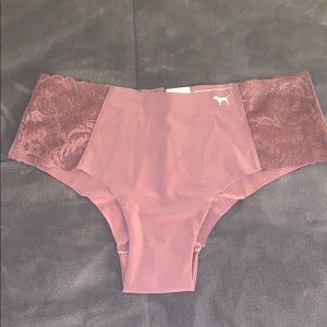 Pink No Show Cheekster w/ Lace